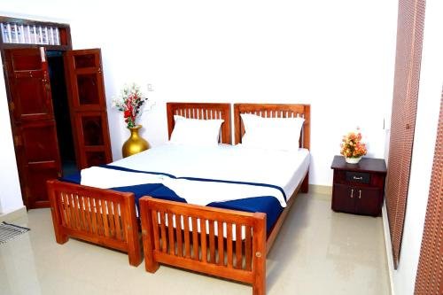 cotelac heritage lake resort alleppey