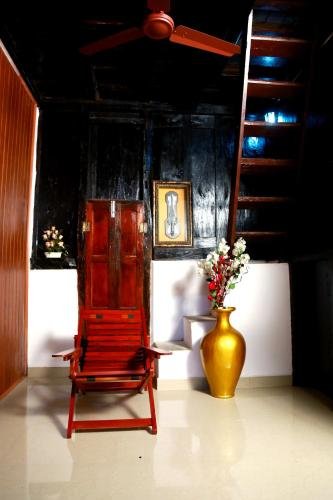 cotelac heritage lake resort alleppey