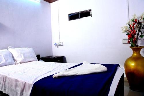 cotelac heritage lake resort alleppey