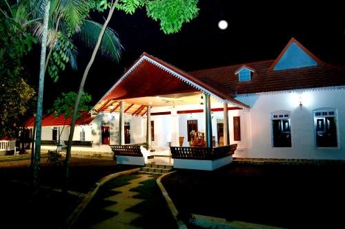 cotelac heritage lake resort alleppey