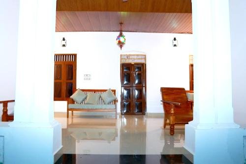 cotelac heritage lake resort alleppey