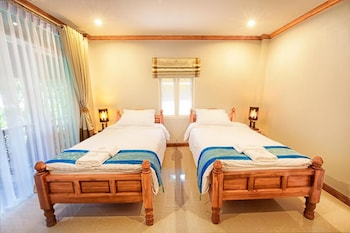 baan nam pen resort