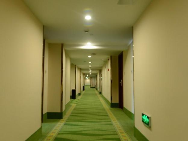 greentree inn suzhou kunshan huaqiao metro station