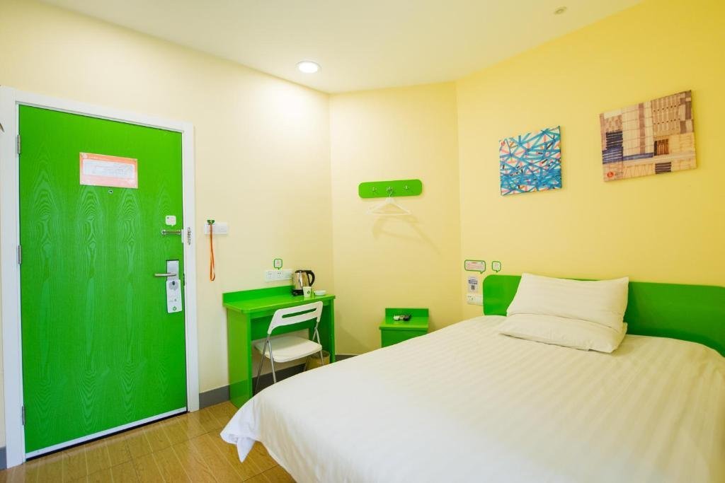 Greentree Inn Suzhou Kunshan Huaqiao Metro Station,,3 star
