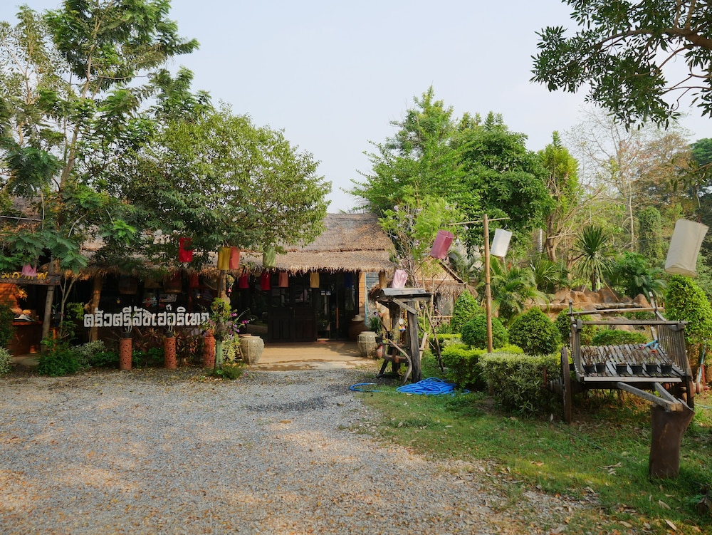 sisatchanalai heritage and resort