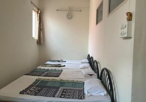 sarang lodging and boarding