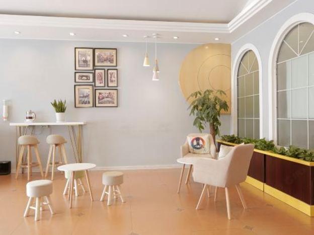 home inn hangzhou xiaoshan yinlong dept renmin road metro station