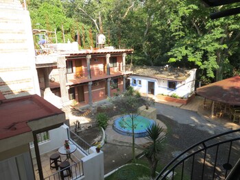 hotel posada comala