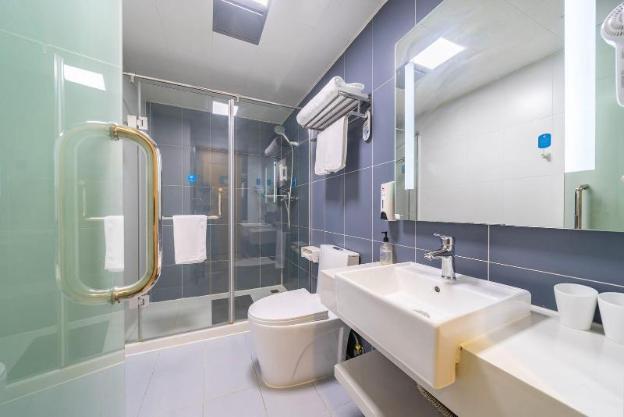 hanting hotel shanghai huanqiugang