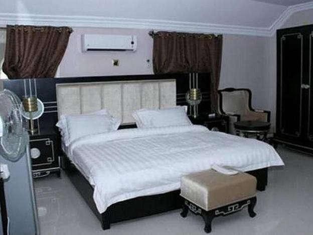 carlisle hotel