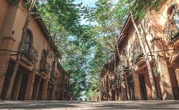 chateau de bear hotel