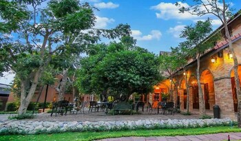 chateau de bear hotel