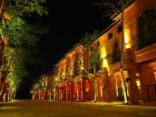 chateau de bear hotel