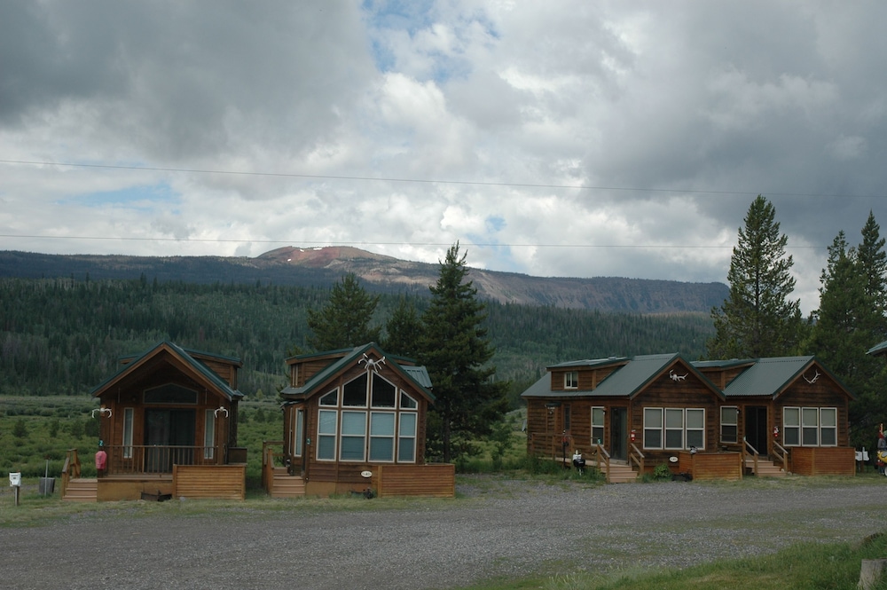 lava mountain lodge