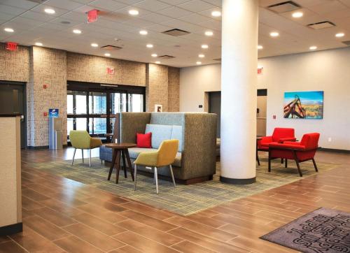 hampton inn lead