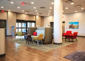 hampton inn lead