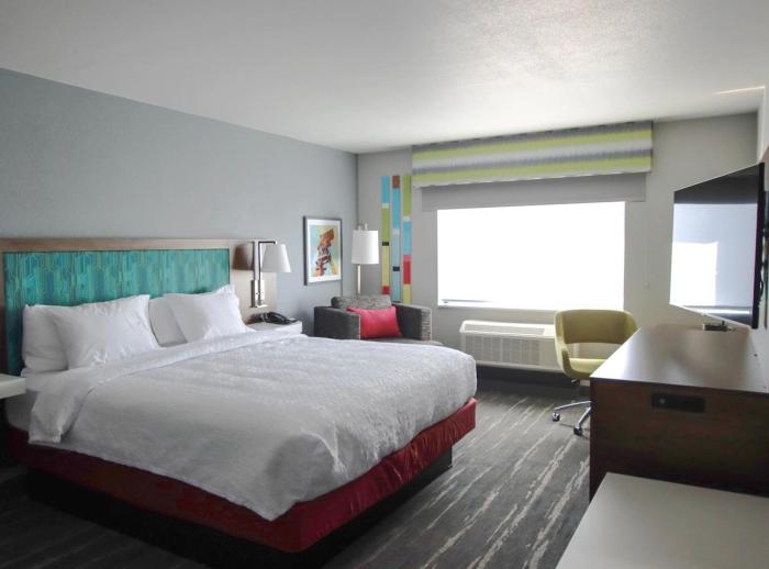hampton inn lead