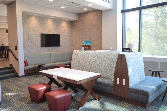 hampton inn lead