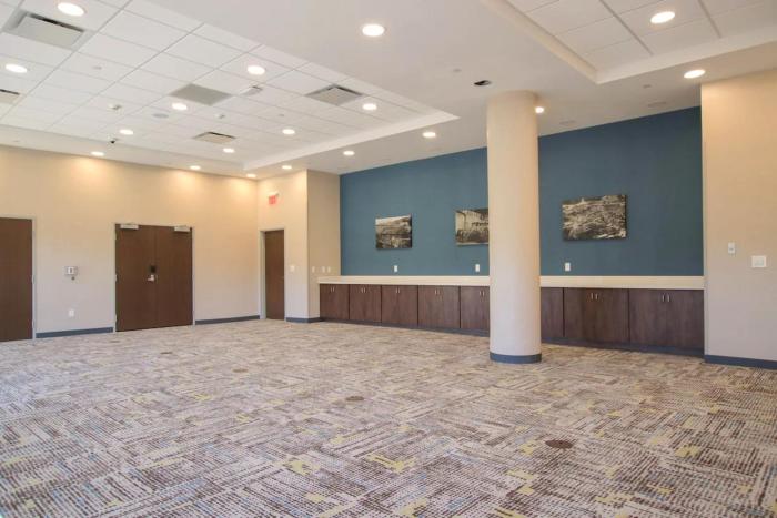 hampton inn lead