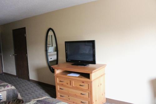 hampton inn lead