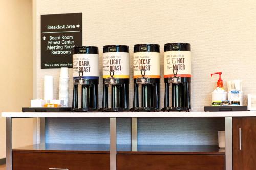 hampton inn lead