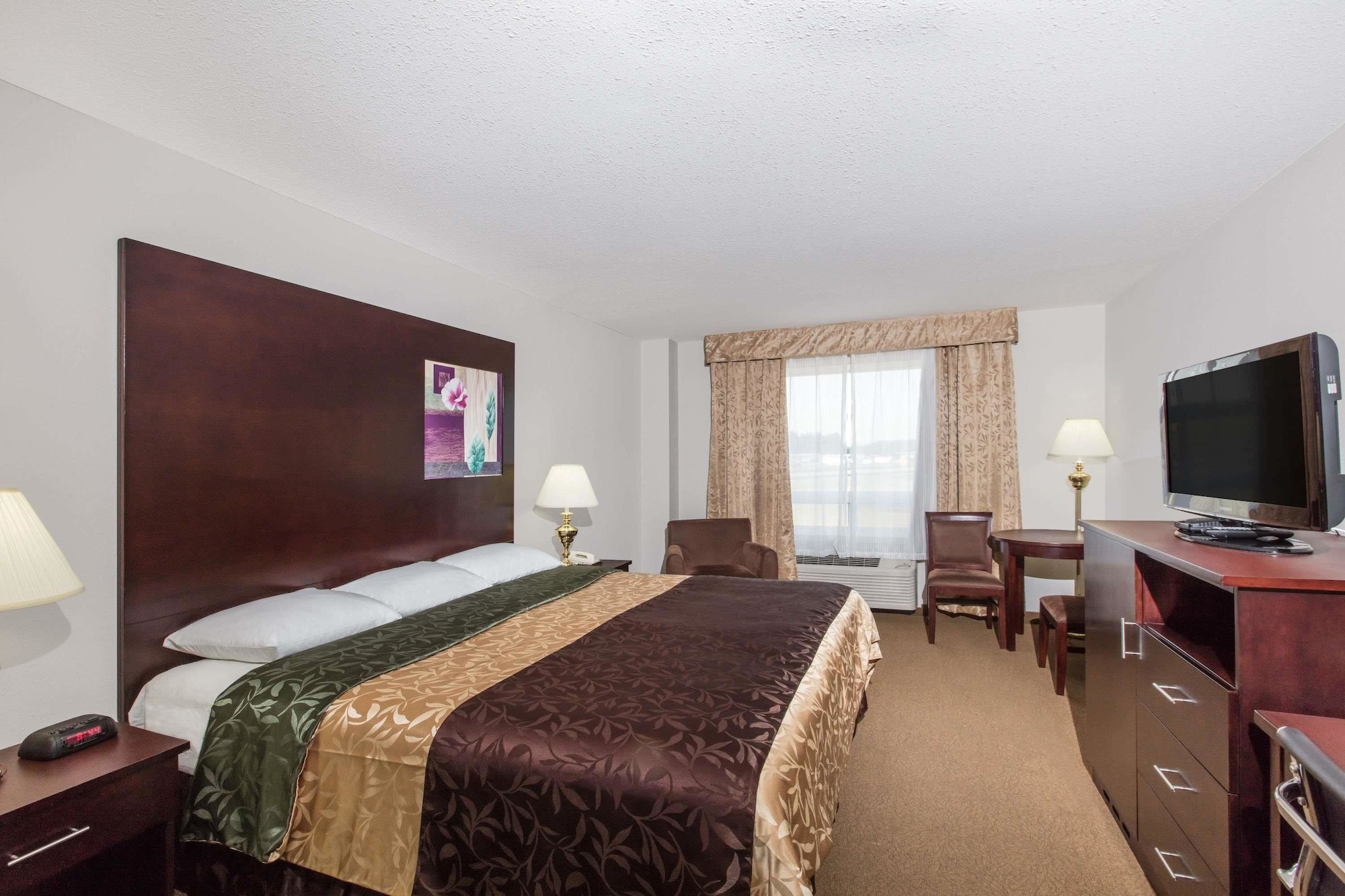 super 8 by wyndham innisfail