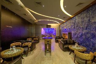 hotel pioneer grand palace