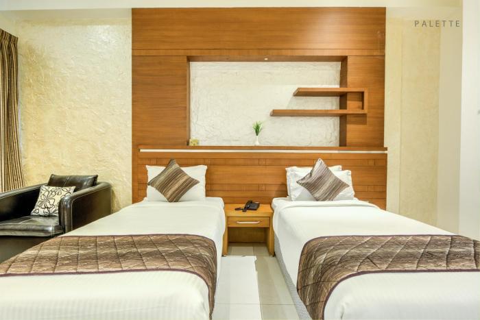 hotel pioneer grand palace