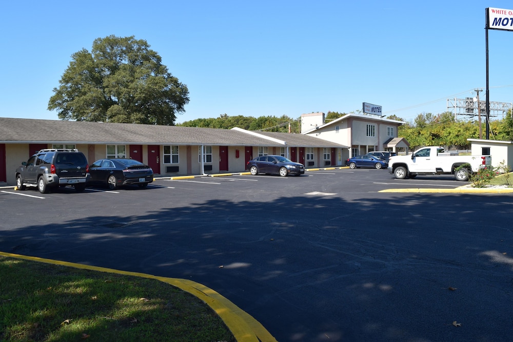 white oaks motel pennsville carneys point