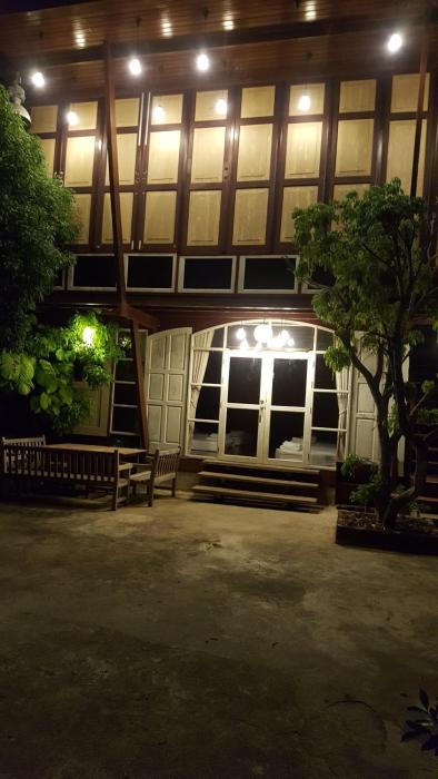 ruean mai chai khlong