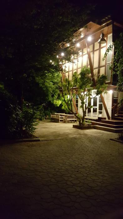 ruean mai chai khlong