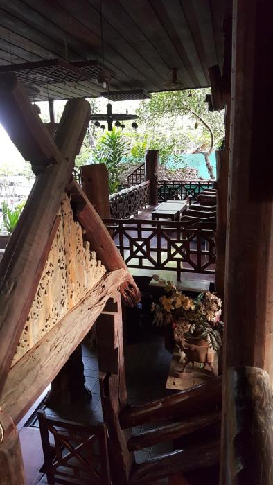 ruean mai chai khlong