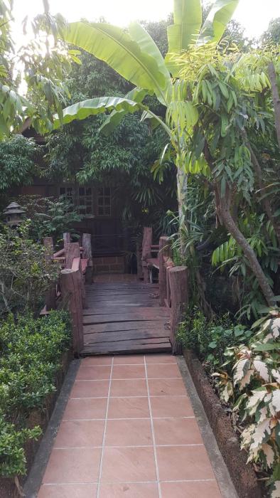 ruean mai chai khlong
