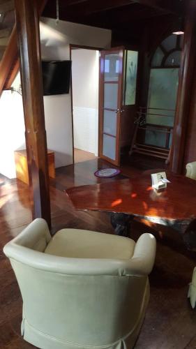 ruean mai chai khlong