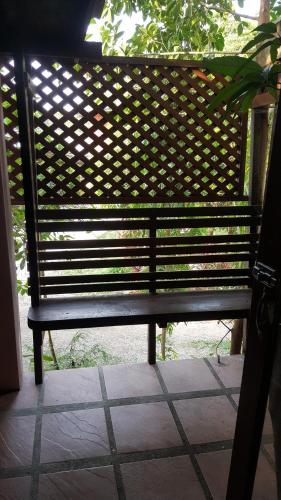 ruean mai chai khlong