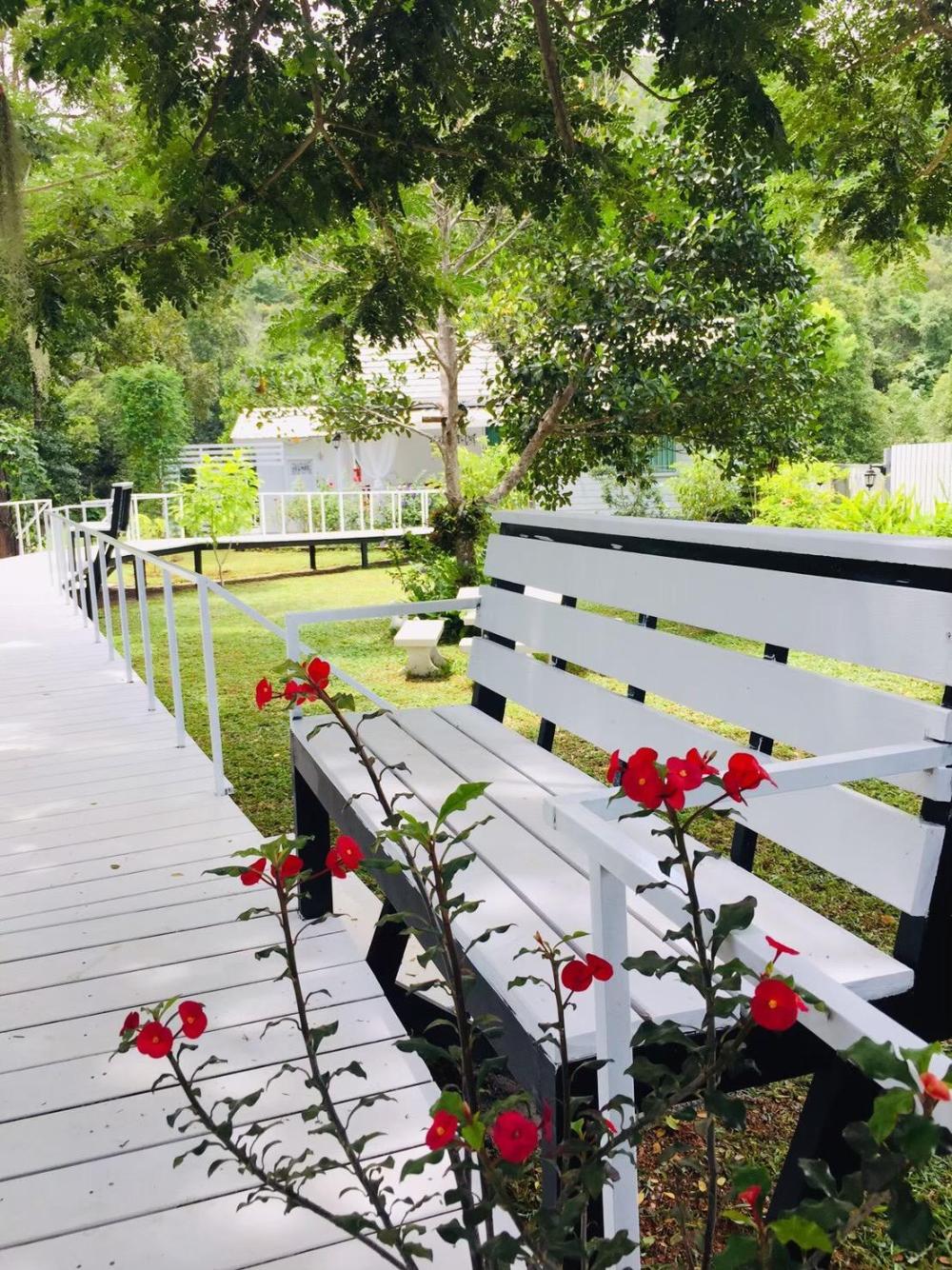 the white village ranong resort