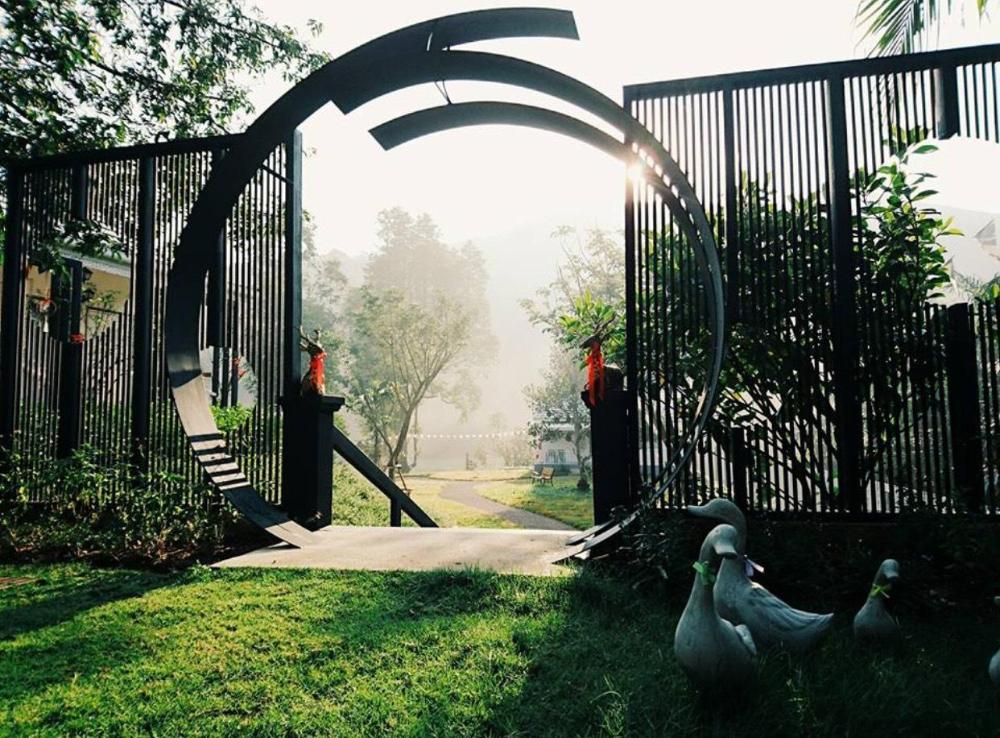 the white village ranong resort