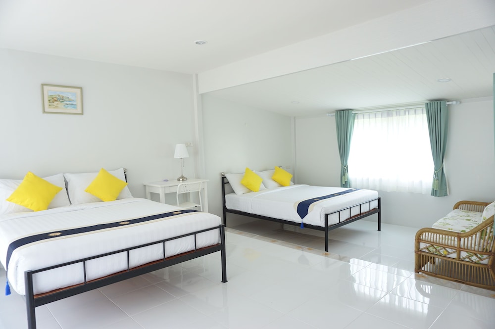 the white village ranong resort