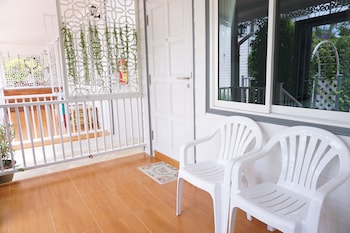 the white village ranong resort