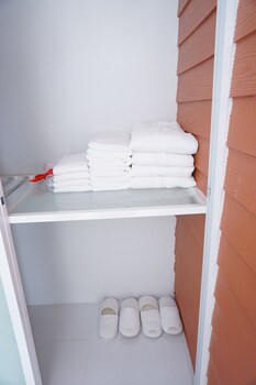 the white village ranong resort