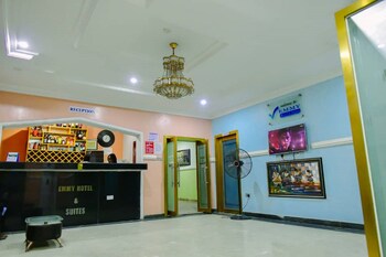 emmy hotels and suites