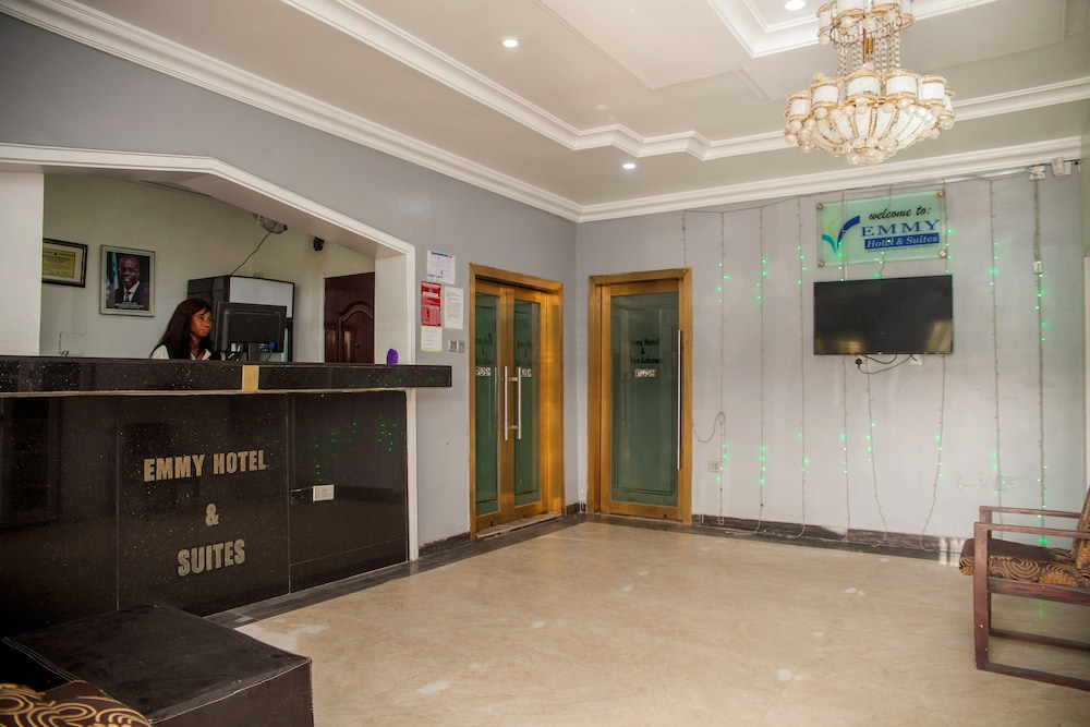emmy hotels and suites