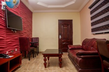 emmy hotels and suites