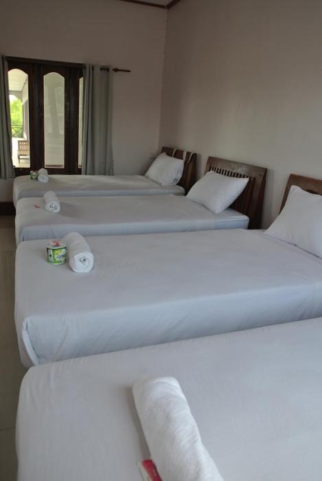 mama leurth sunset guesthouse