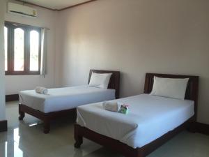 mama leurth sunset guesthouse