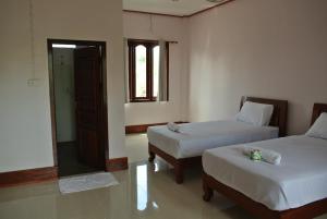 mama leurth sunset guesthouse