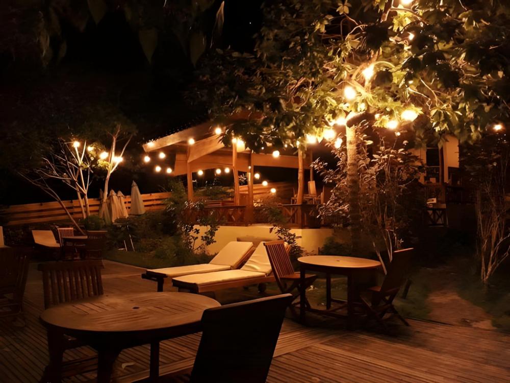 bara beach bungalows