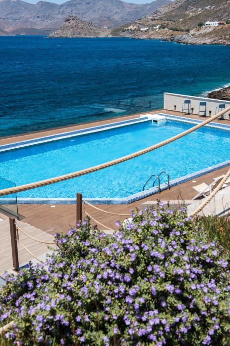 carian hotel