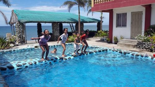 reddoorz white castle beach resort iba zambales