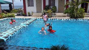 reddoorz white castle beach resort iba zambales